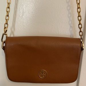 Tory Burch Robinson Chain Crossbody Bag- Camel